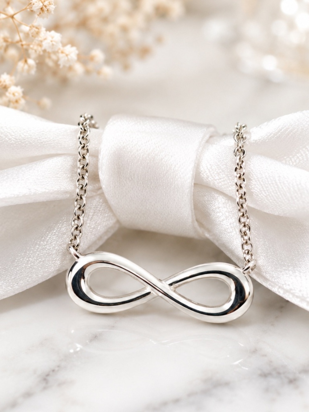 Tiffany & Co. Mini Infinity Pendant Necklace 16 / 18” .925 Sterling Silver box